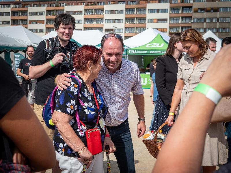 Dožínky na Letné 2. 9. 2023 (29).jpg