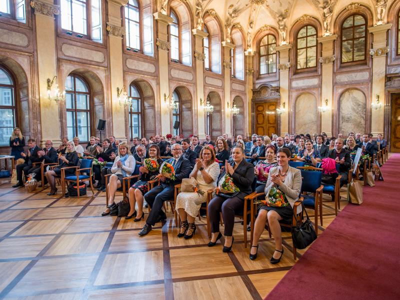 Vyhlášení výsledků ocenění Oranžová a Zelená stuha ČR roku 2017 v Senátu PČR