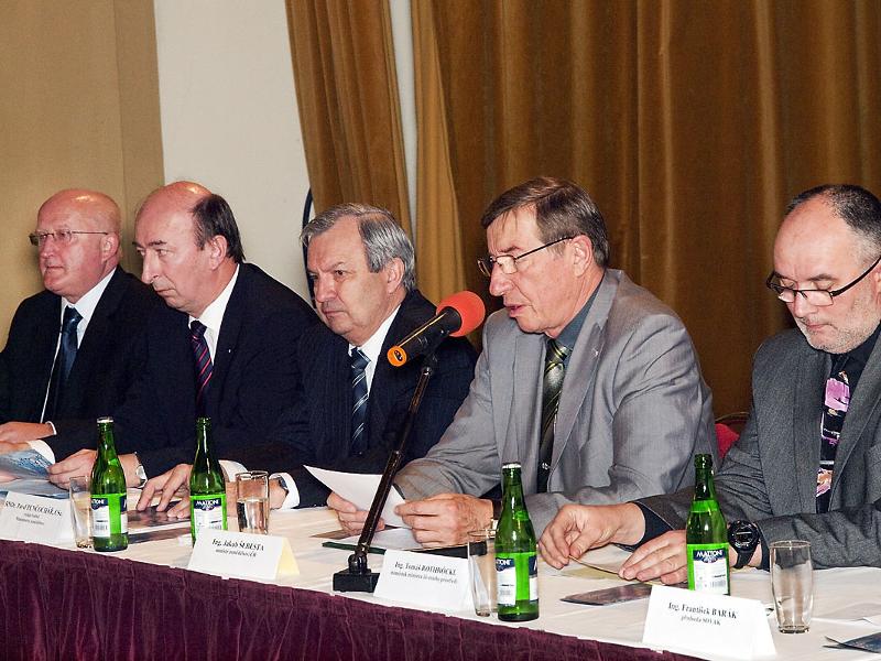 Ministr Šebesta při zahájení konference