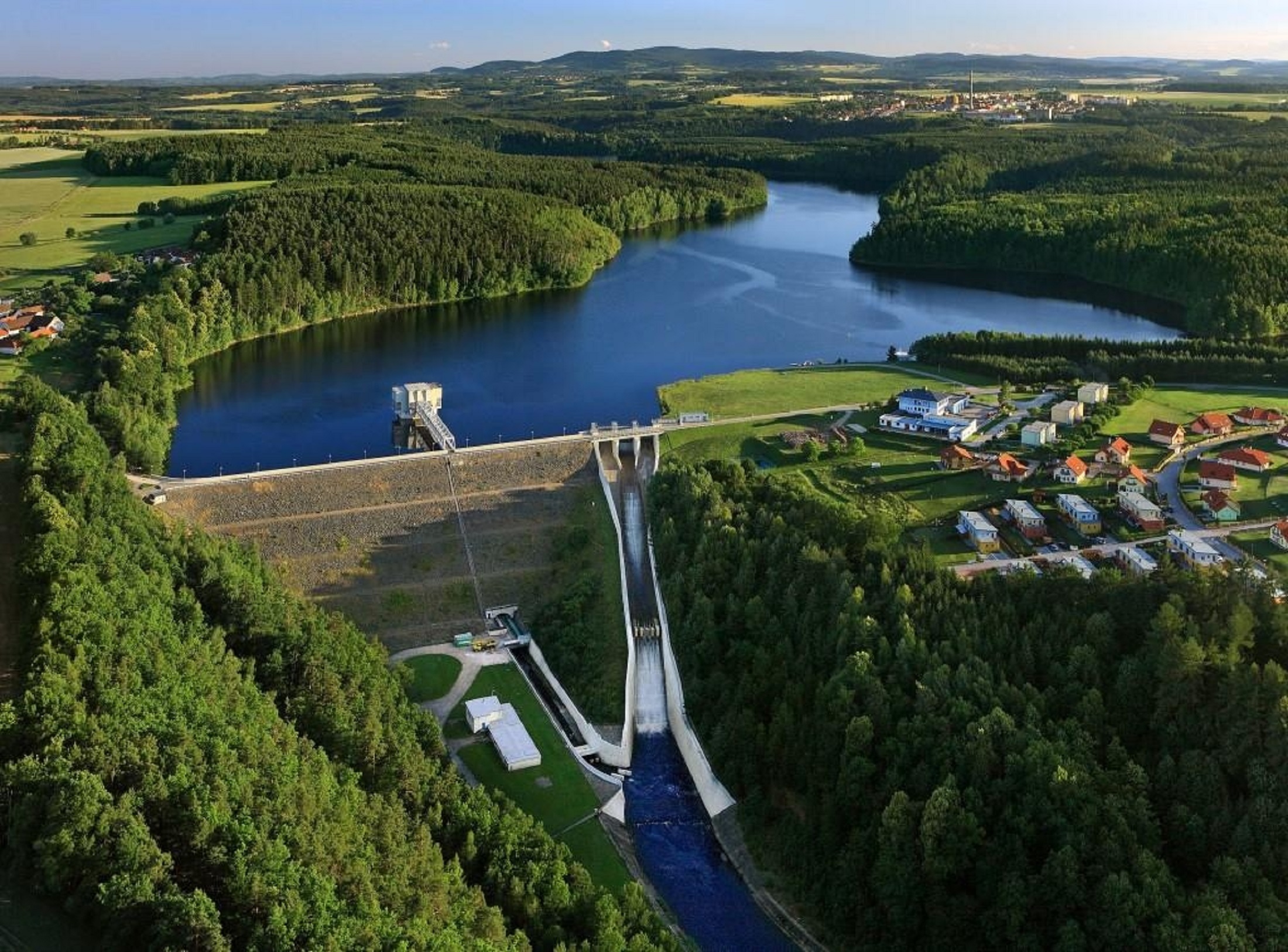 Ministr zemědělství: Letošní zima byla srážkově podprůměrná, přesto máme ve vodních nádržích dostatek vody i pro zvládnutí velkého sucha