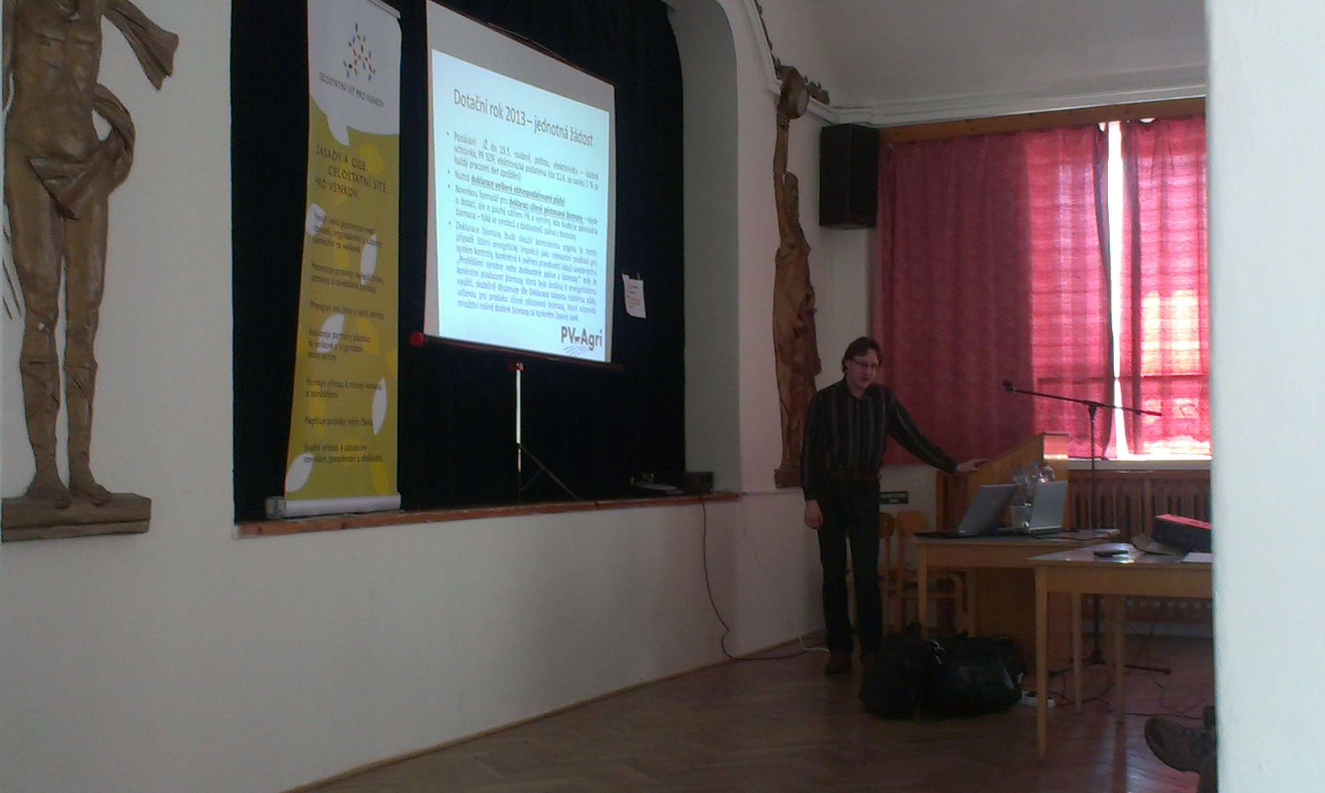 Seminář 18.4.2013 UH
